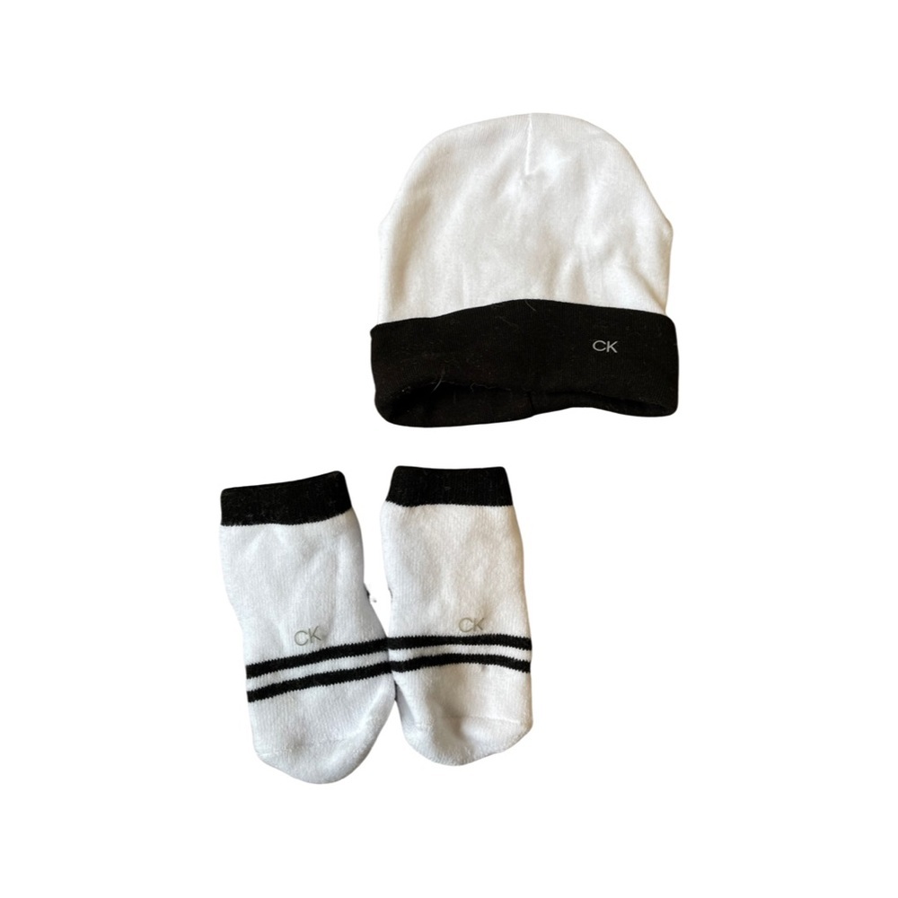 Bundle of 3 piece name brand newborn boys accessories 0-3 months - Picture 3 of 3